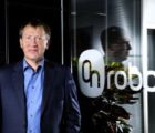 Robotique collaborative : trois entreprises fusionnent sous bannière danoise Reception i nye lokaler. Profilportrætter af Enrico. OnRobot