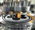 Plessey investit 60 M£ pour multiplier sa production de DEL par 30 Plessey2-300915